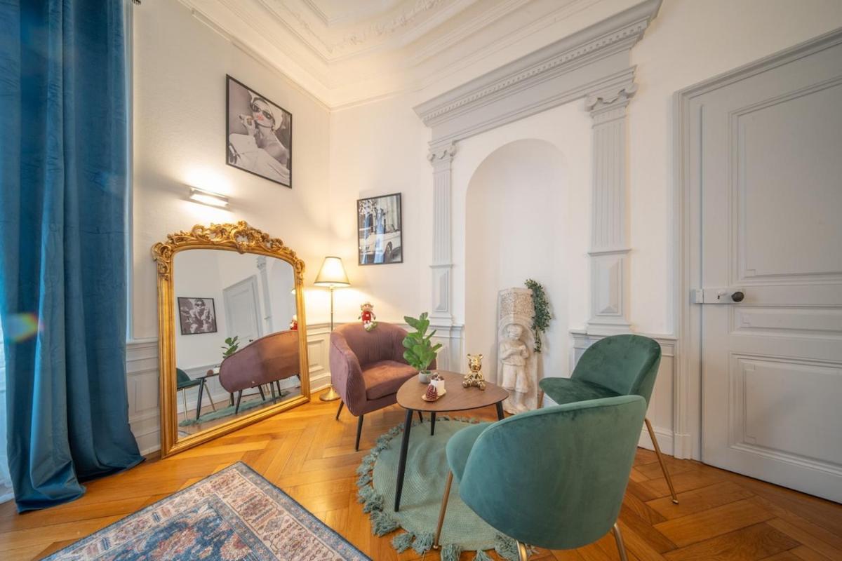 Beautiful Centre De Caractere - Private Free Parking Included